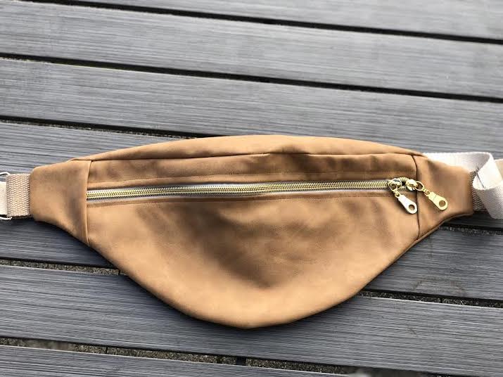 sac banane similicuir CAMEL