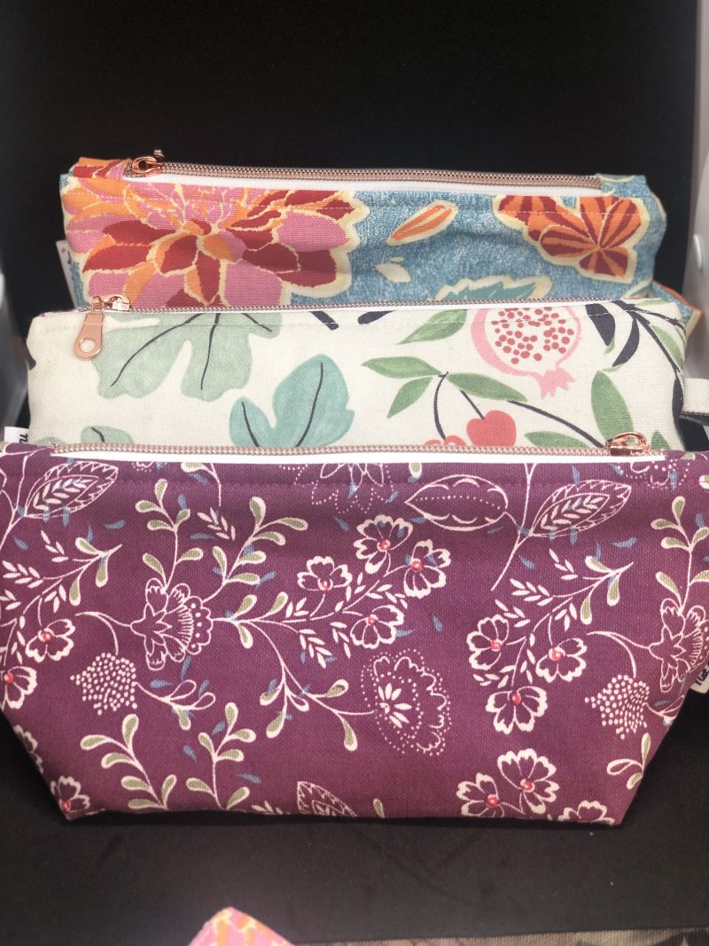 Trousse de toilette  triangle