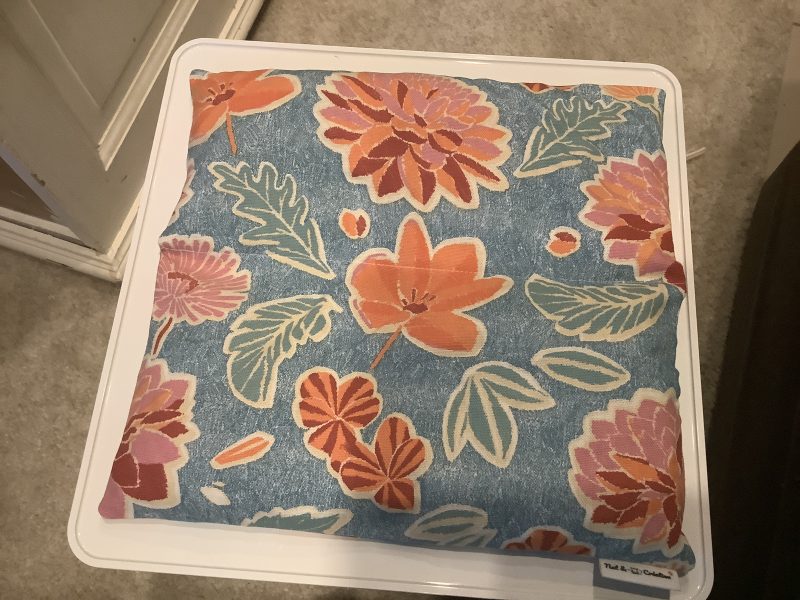 Bouillotte sèche noyaux cerise carrée